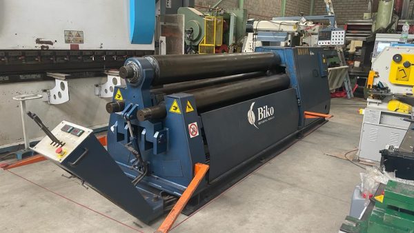 ROULEUSE CROQUEUSE HYDRAULIQUE 3R BIKO